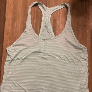 Lululemon flowy tank top size 10